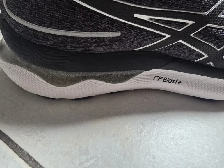 Brugt Asics FF Blast+ bike — billede 5 af 5