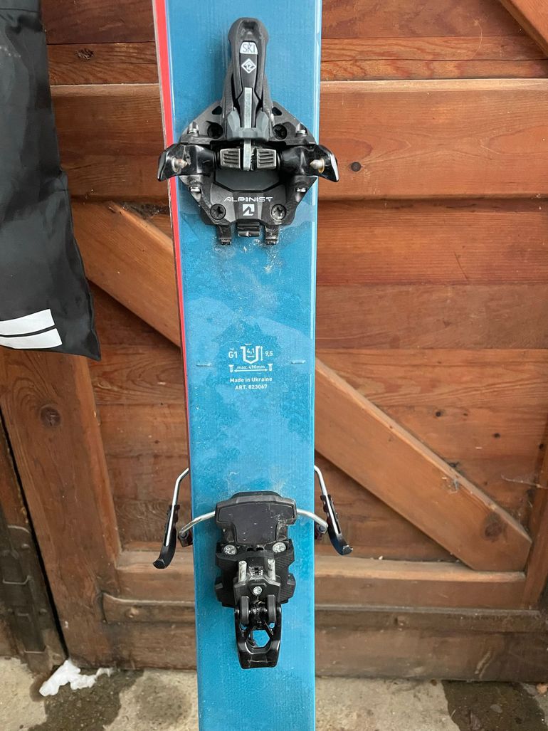Käytetty Blizzard Hustle 9 172 cm with Marker Alpinist Bindings and Skins 2025 bike — kuva 3 / 8