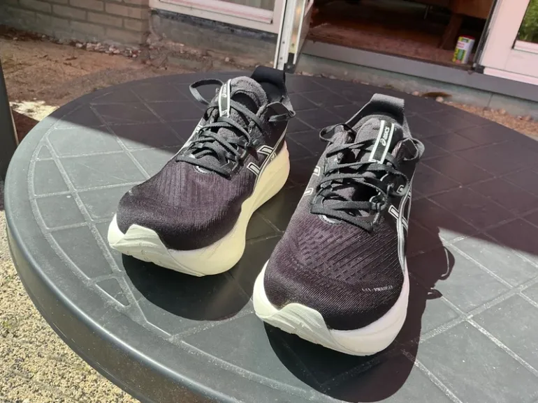Brugt Asics Nimbus 27 bike — billede 1 af 7