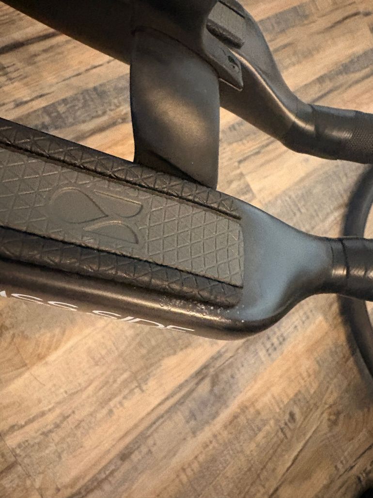 Used Swiss Side Aero Cockpit 2025 bike — image 6 of 11