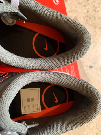 Used Nike Totale 90 Size 42 2026 bike — image 5 of 6