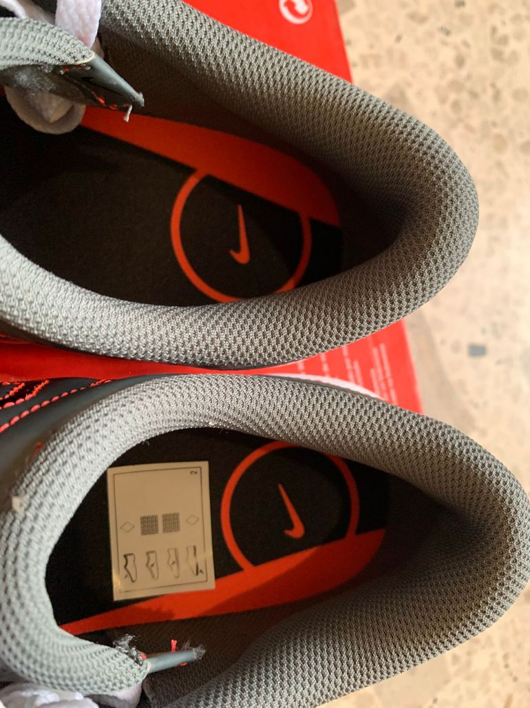 Used Nike Totale 90 Size 42 2026 bike — image 5 of 6