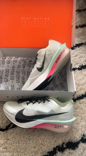 Gebrauchtes Nike Vaporfly 4 bike — Bild 2 von 4