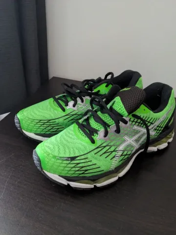 Used Asics Gel Nimbus 17 Running Shoes