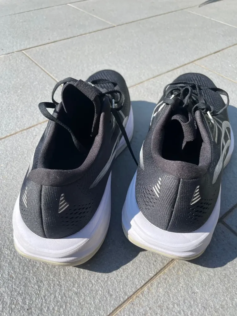 Brugt Asics gel cumulus 28 bike — billede 4 af 5