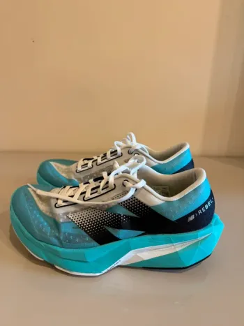 Used New Balance FuelCell Rebel v4 bike — image 5 of 5