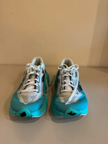 Used New Balance FuelCell Rebel v4 bike — image 4 of 5
