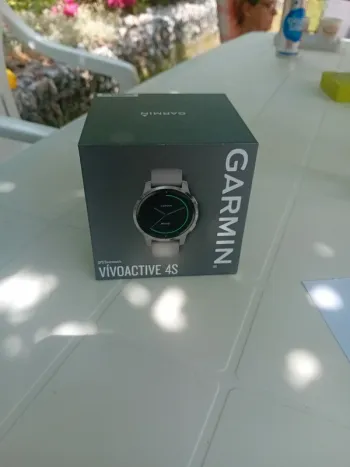 Gebrauchtes Garmin vivoactive 4S bike