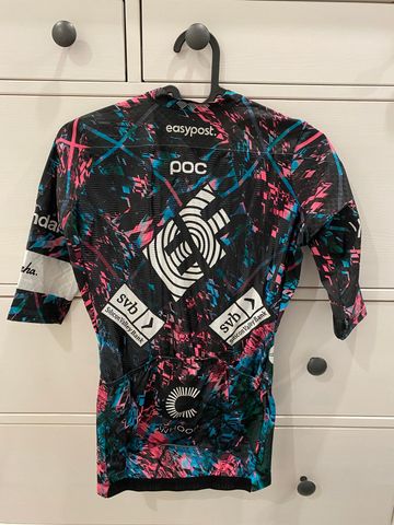 Tweedehands Rapha Pro Team Aero Jersey bike — afbeelding 2 van 2