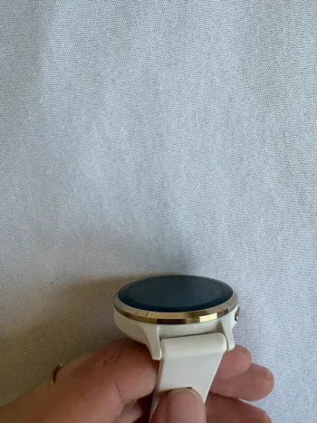 Used Garmin Venu 3S bike — image 6 of 8