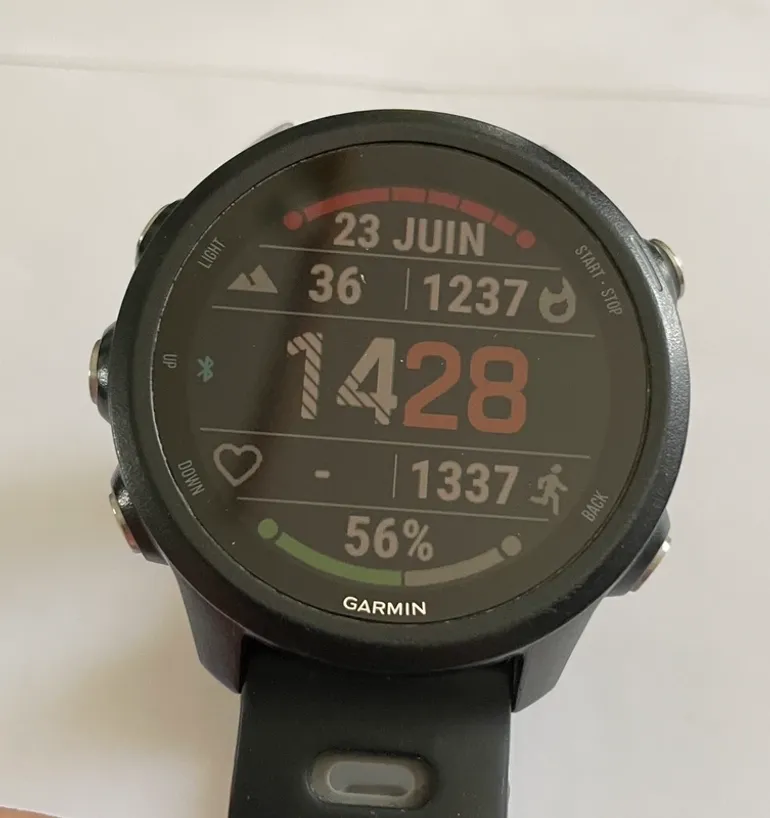 Cadence Forerunner 245 bike d'occasion — image 1 sur 4