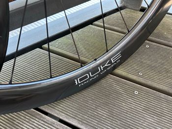 Used Duke Baccara Ultra Carbon Wheelset 2024 bike — image 5 of 12
