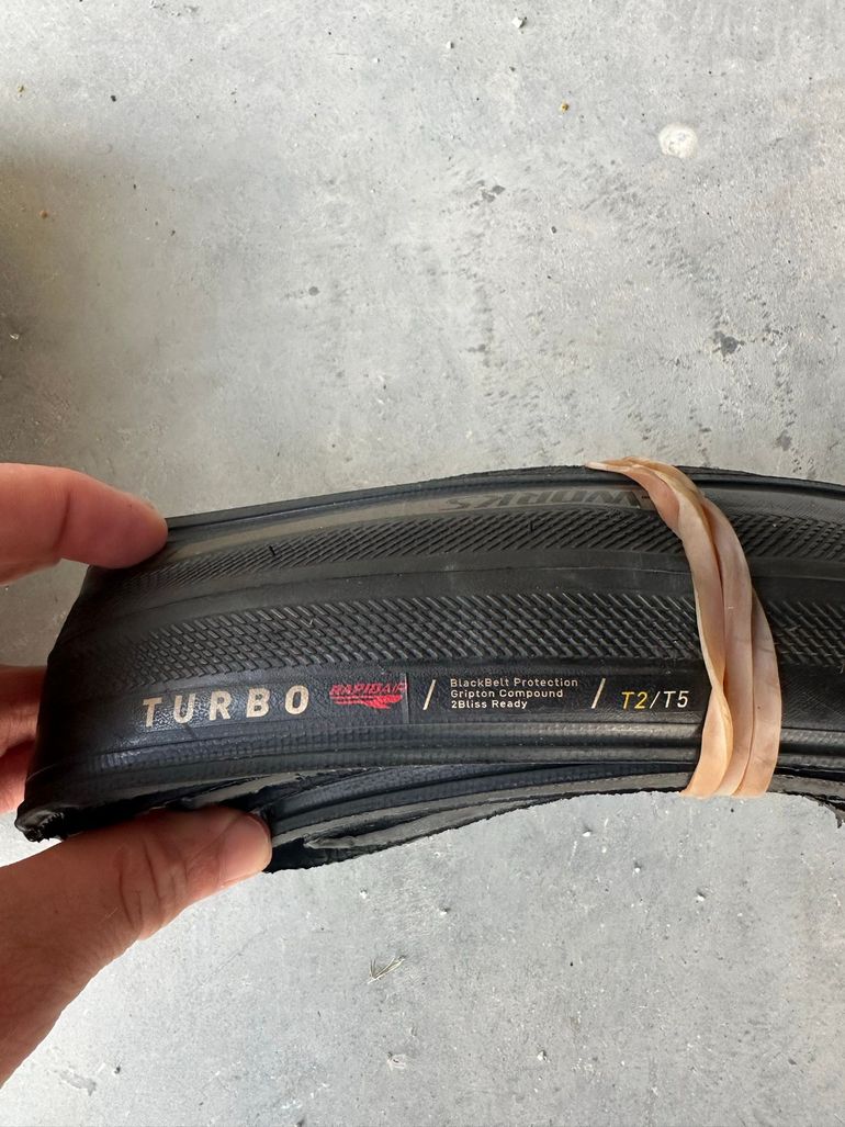 Specialized Turbo T2/T5 Tires 2025 bike d'occasion — image 2 sur 2