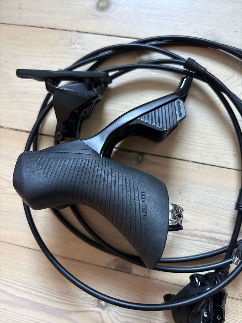 Used Sram Rival AXS brakes bike — image 5 of 6
