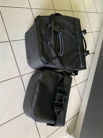 Used Ortlieb Velo-Shopper + Ultimate Six Classic bike — image 3 of 5