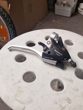 Used Shimano Sora ST-R221-R 8-speed Shifter bike
