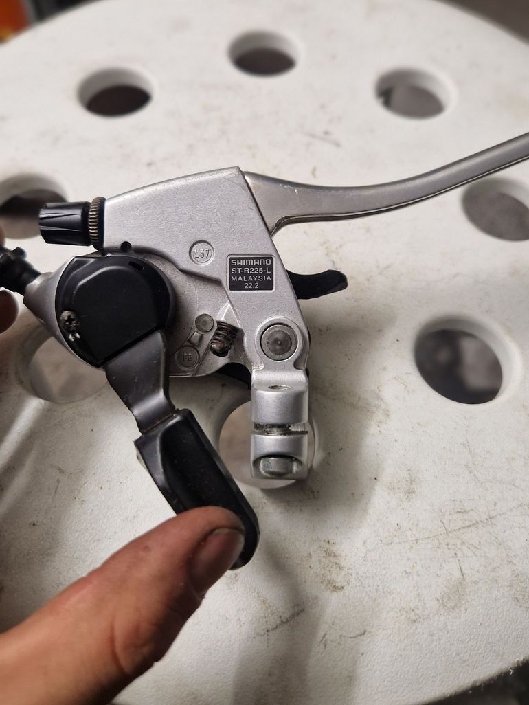 Gebrauchtes Shimano ST-R225 3-speed Shift and Brake Lever (LEFT) bike — Bild 3 von 3