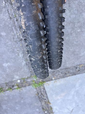 Used Giant wheelset 26 inch (old) QR 9x100 / 9x135 bike — image 10 of 11