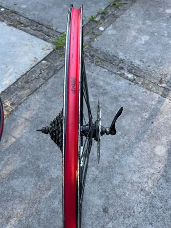 Used Giant wheelset 26 inch (old) QR 9x100 / 9x135 bike — image 7 of 11