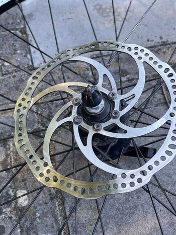 Used Giant wheelset 26 inch (old) QR 9x100 / 9x135 bike — image 4 of 11