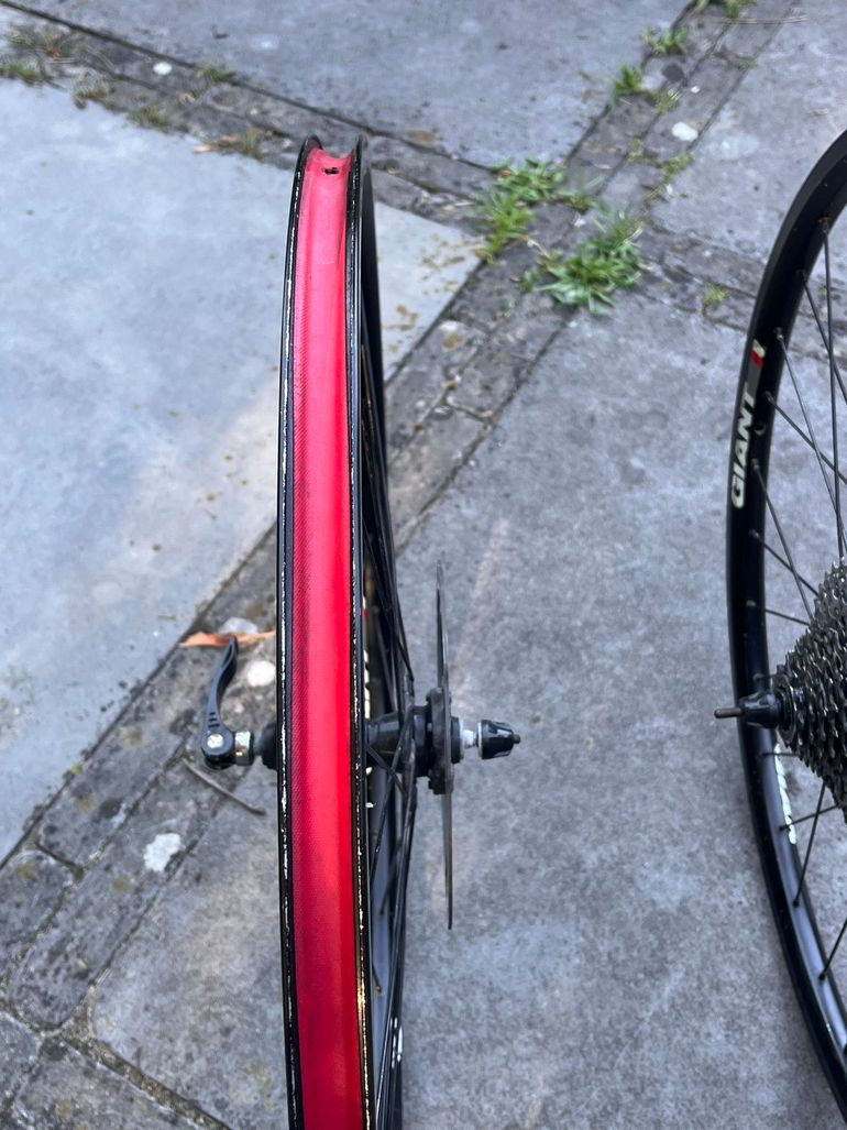 Used Giant wheelset 26 inch (old) QR 9x100 / 9x135 bike — image 8 of 11