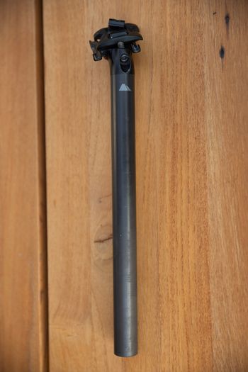 Used Canyon SP43 Carbon Seatpost 27.2mm x 350mm x 20mm Setback bike — image 2 of 5
