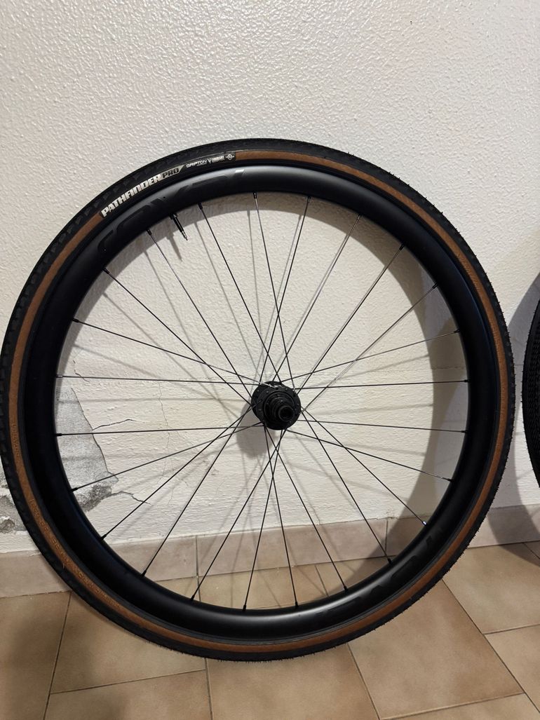 Käytetty Specialized Terra C Carbon Wheelset 2024 bike — kuva 1 / 11