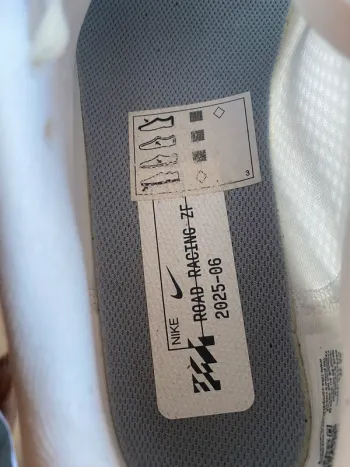 Used Premium Zoom Fly 6 bike — image 5 of 5