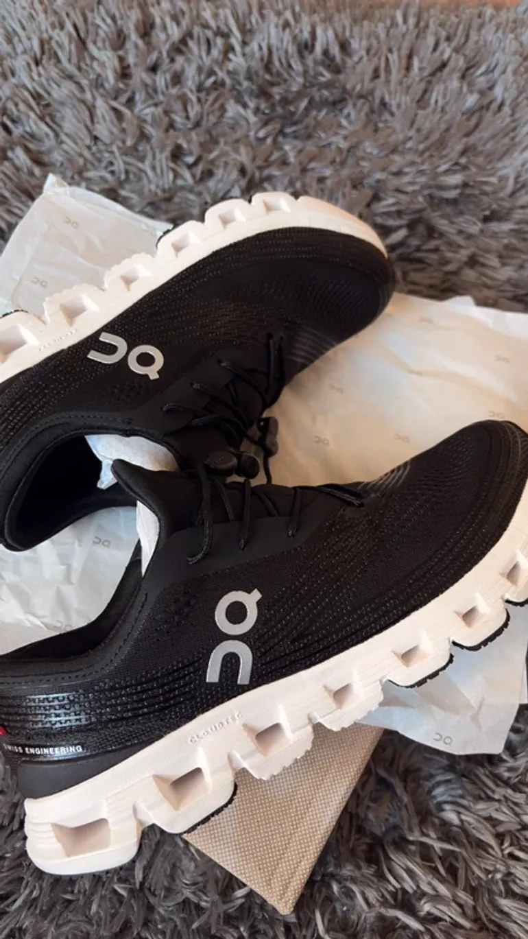 Used On Running Cloud 6 bike — image 1 of 4