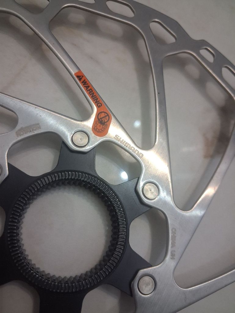 Käytetty Shimano Deore SM-RT64 Centerlock Disc 2025 bike — kuva 2 / 6