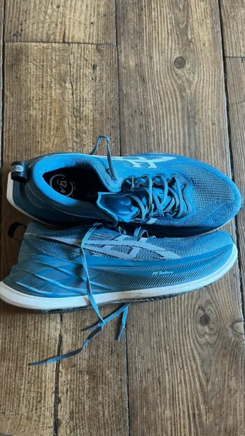 Brugt Asics superblast 2 bike — billede 2 af 5