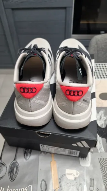 Used Adidas adizero evo SL woven bike — image 3 of 11