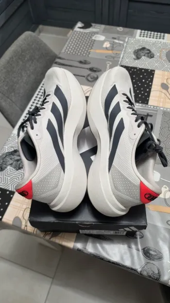 Used Adidas adizero evo SL woven bike — image 5 of 11