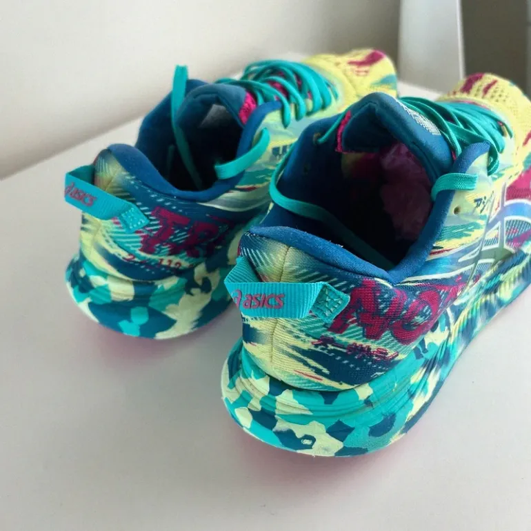 Used Asics Chaussures multicolores bike — image 2 of 9