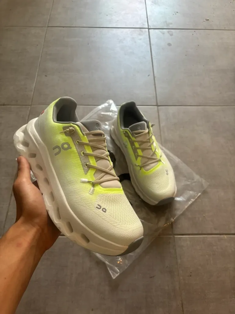 Tweedehands On Running Cloud bike — afbeelding 1 van 5