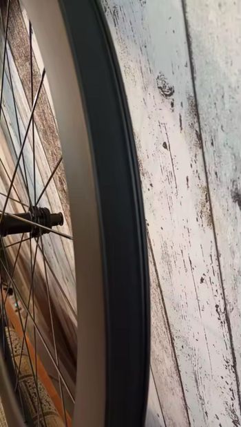 Použité kore Carbon Disc Wheels 2026 bike — obrázek 5 z 5