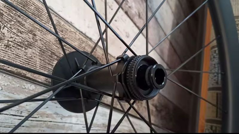 Used kore Carbon Disc Wheels 2026 bike — image 4 of 5