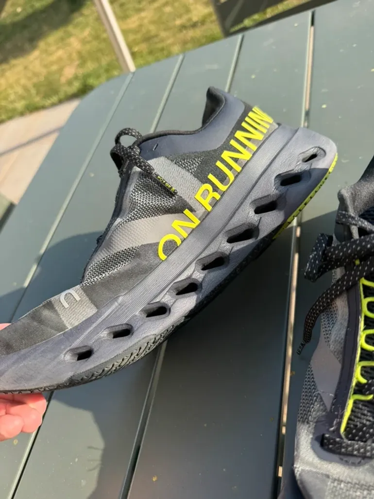 Tweedehands On Running Cloudsurfer Next Lumos bike — afbeelding 8 van 11