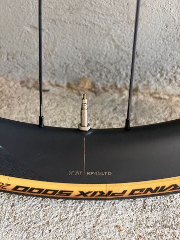 Použité OQUO RP45 LTD Carbon Wheelset 2025 bike — obrázek 6 z 7