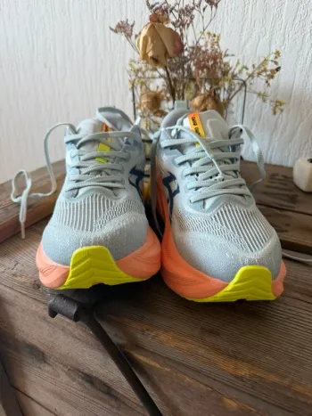 Brugt Asics Superblast 2 Paris bike