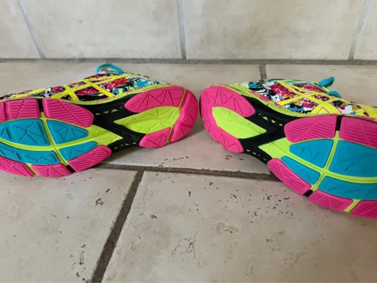 Używany Asics Gel Noosa Tri 11 bike — zdjęcie 3 z 4