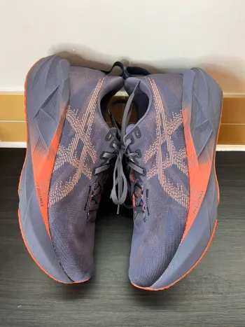 Used Asics Novablast 5 bike — image 2 of 6