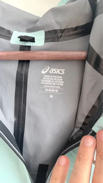 Tweedehands Asics Metarun 2025 bike — afbeelding 3 van 4