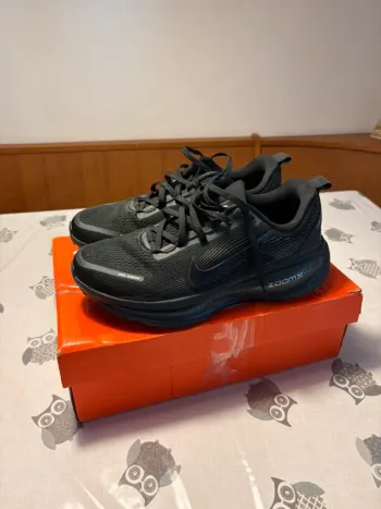 Gebrauchtes Nike Vomero 18 bike