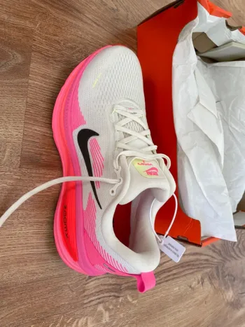 Gebrauchtes Nike Vomero 18 bike — Bild 2 von 6