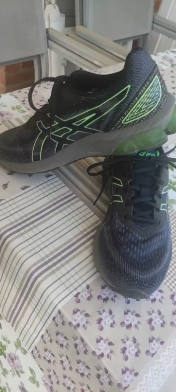 Used Asics Quantum Gel bike