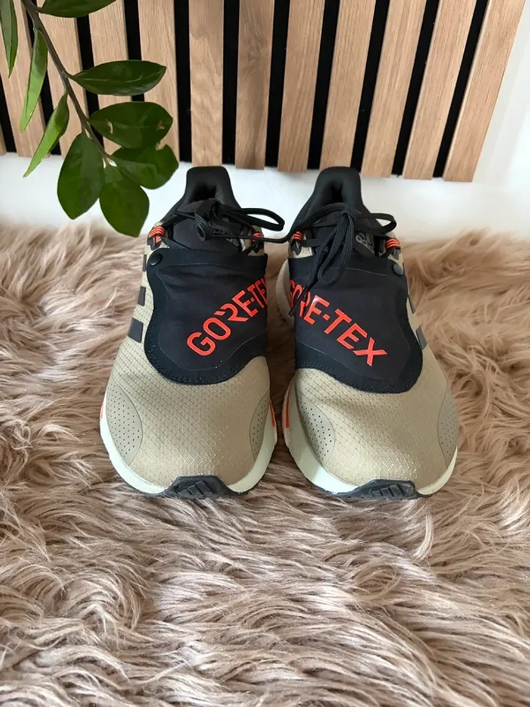 Brugt Adidas Solar Glide GoreTex bike — billede 1 af 6