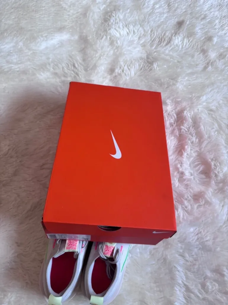 Použité Nike Interact Run bike — obrázek 13 z 13