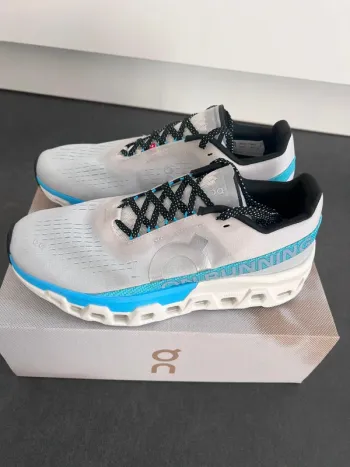 Použité Lightweight On Running Trainers bike — obrázek 3 z 8