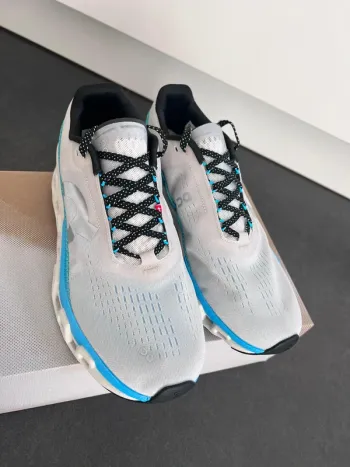 Použité Lightweight On Running Trainers bike — obrázek 4 z 8